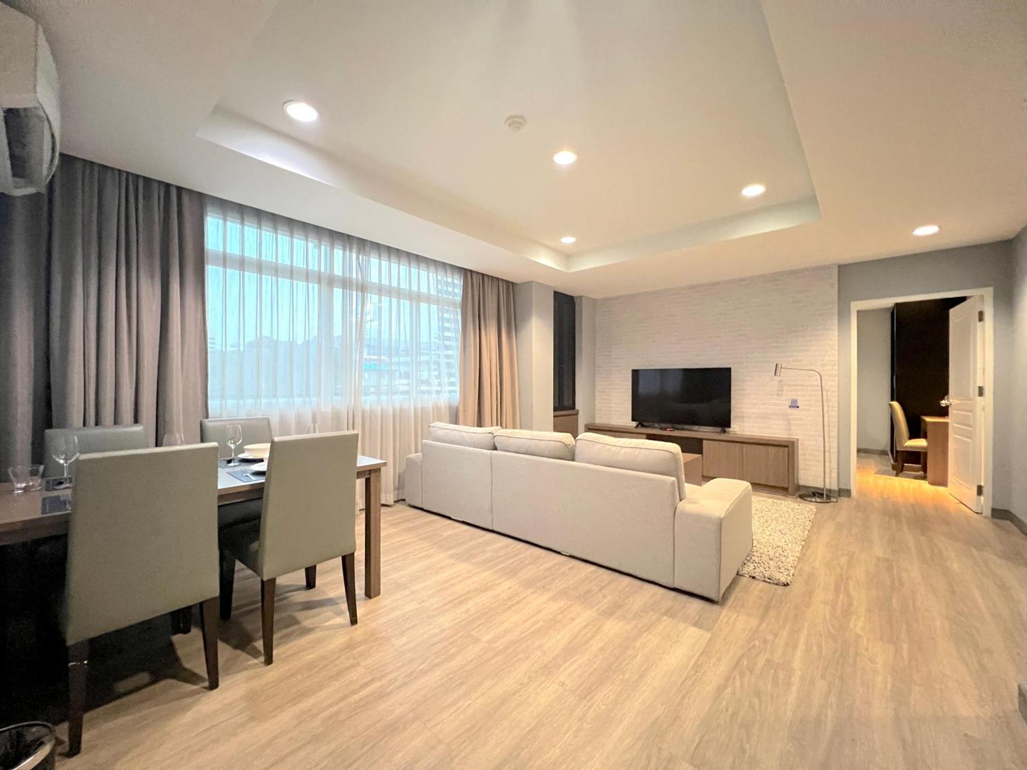 Kokotel Bangkok Dheva Thonglor Exterior photo